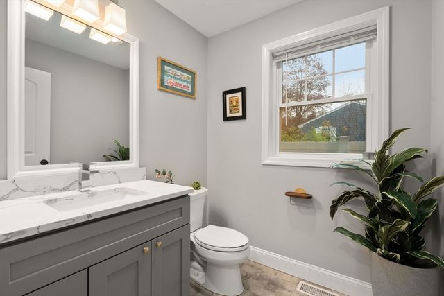 97 Batchelder Rd, Reading, MA 01867