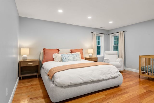 97 Batchelder Rd, Reading, MA 01867