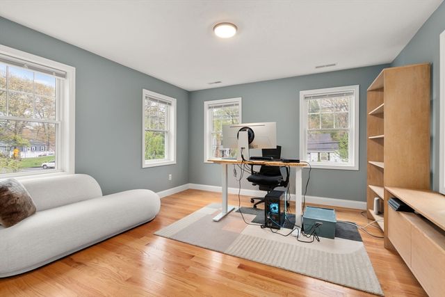 97 Batchelder Rd, Reading, MA 01867