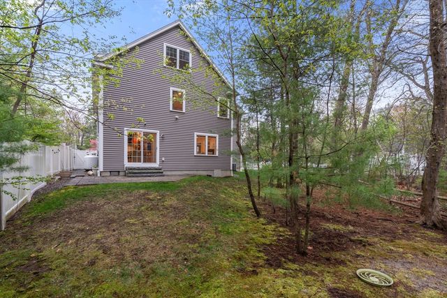 97 Batchelder Rd, Reading, MA 01867