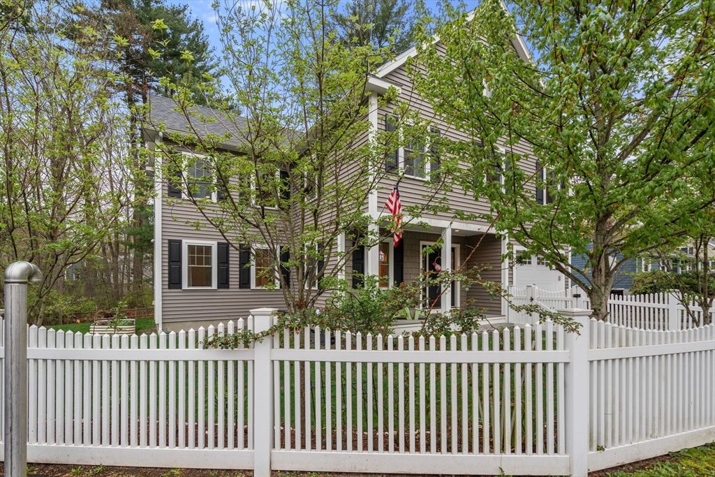97 Batchelder Rd, Reading, MA 01867