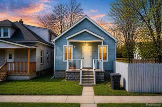 2415 McLean Street, Detroit, MI 48212