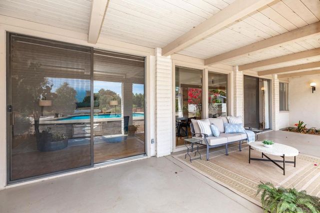 2357 Royal Crest, Escondido, CA 92025