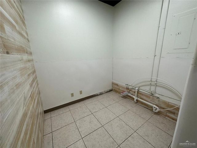 1605 E Griffin Parkway C, Mission, TX 78572