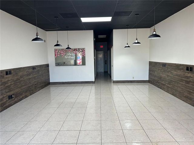 1605 E Griffin Parkway C, Mission, TX 78572