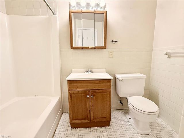 1915 Colonial Ave Apt 3, Norfolk, VA 23517