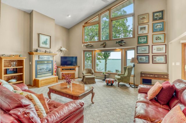 23093 Roosevelt Beach Lane, Detroit Lakes, MN 56501