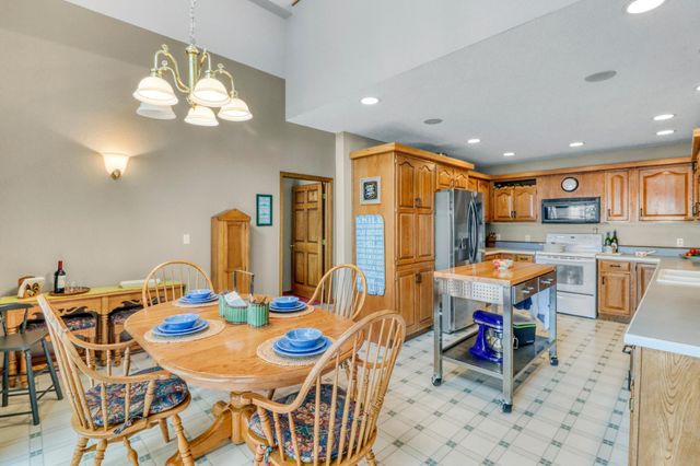 23093 Roosevelt Beach Lane, Detroit Lakes, MN 56501