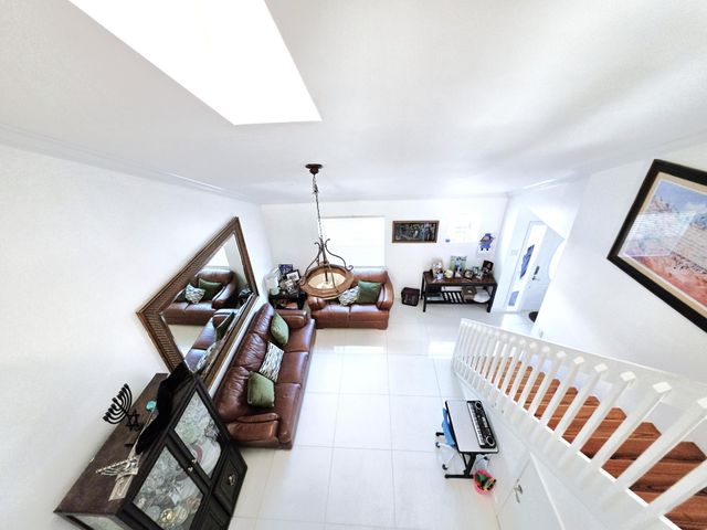 320 SE 2ND Avenue B4, Deerfield Beach, FL 33441