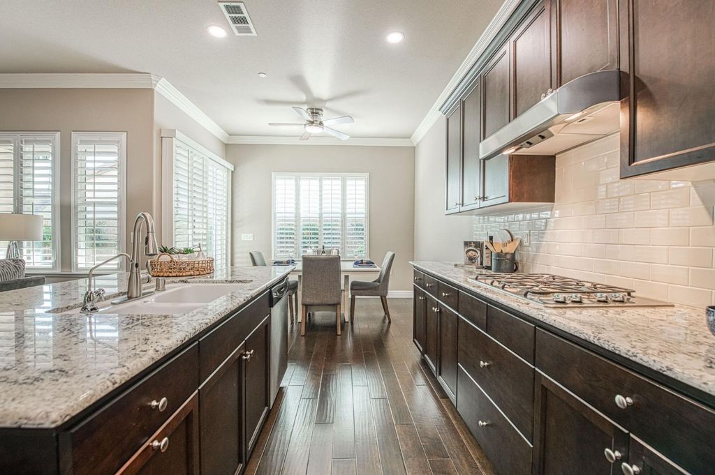 Image 16 of property listing at 2157 W Juliet Way, Fresno, CA 93711