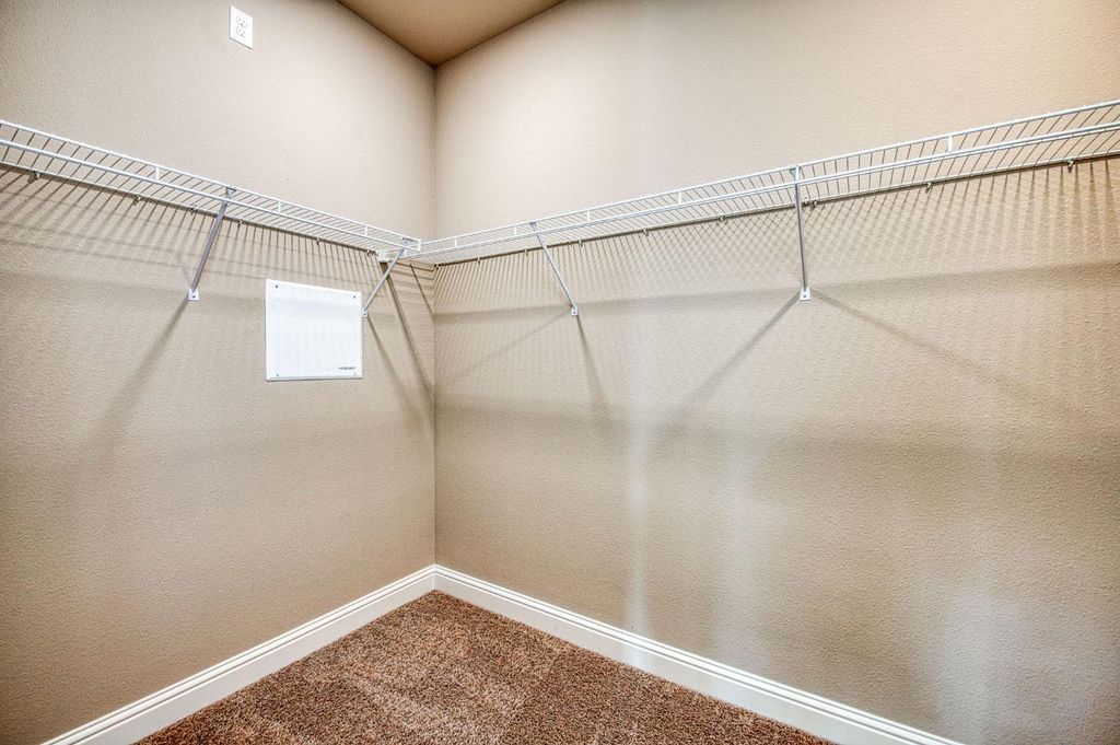 Image 23 of property listing at 2157 W Juliet Way, Fresno, CA 93711