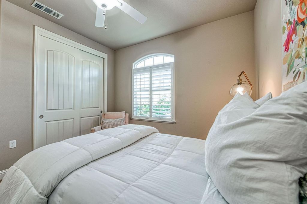 Image 27 of property listing at 2157 W Juliet Way, Fresno, CA 93711