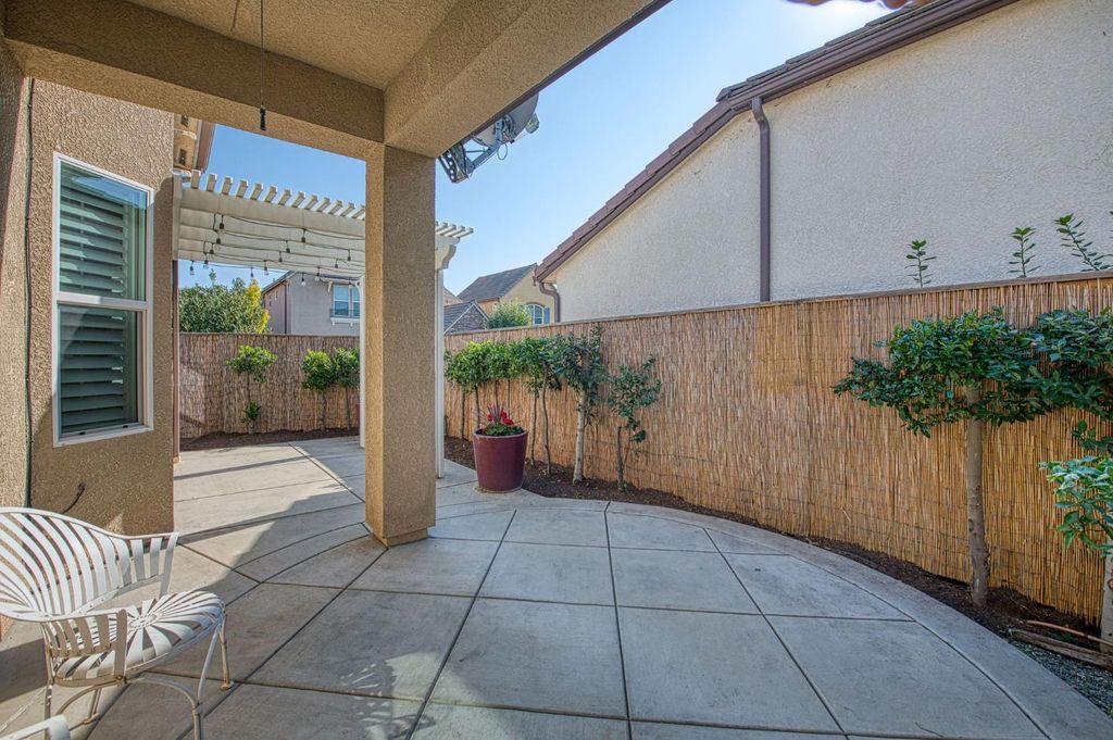Image 30 of property listing at 2157 W Juliet Way, Fresno, CA 93711