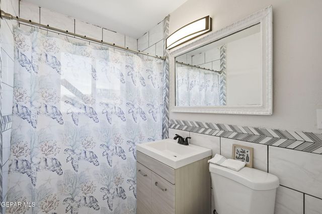 4827 EL PORTAL Drive, El Paso, TX 79903