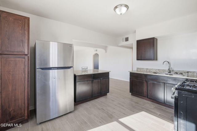 4827 EL PORTAL Drive, El Paso, TX 79903