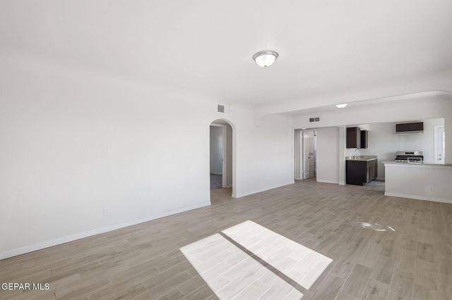 4827 EL PORTAL Drive, El Paso, TX 79903