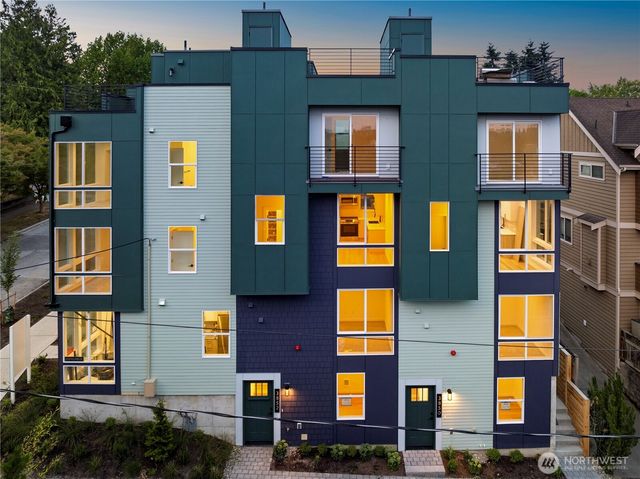 3850 Carr Place N, Seattle, WA 98103