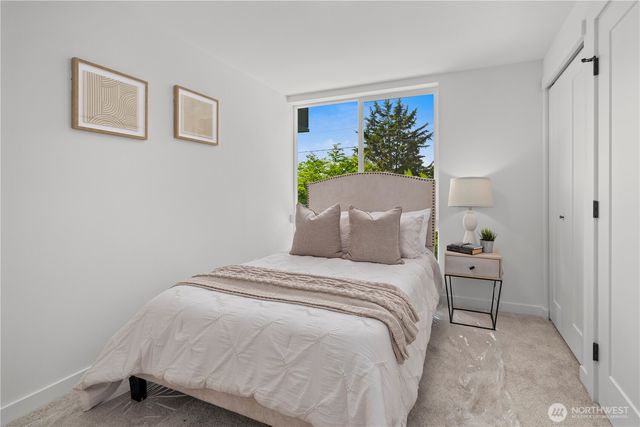 3850 Carr Place N, Seattle, WA 98103