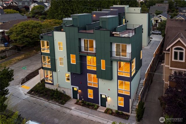 3850 Carr Place N, Seattle, WA 98103