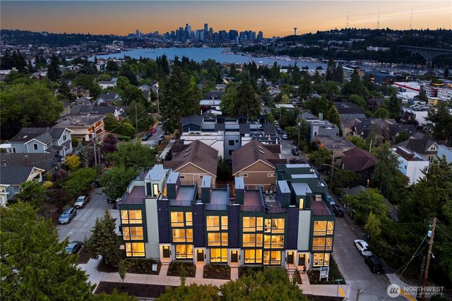 3850 Carr Place N, Seattle, WA 98103
