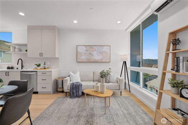 3850 Carr Place N, Seattle, WA 98103