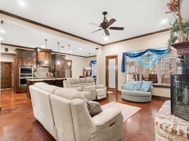 287 Bralan Drive, Diana, TX 75640