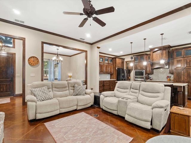 287 Bralan Drive, Diana, TX 75640