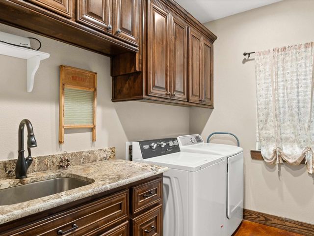 287 Bralan Drive, Diana, TX 75640