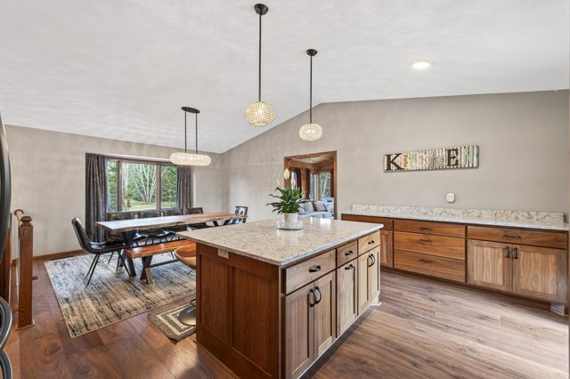 2636 226th Lane NE, Cedar, MN 55011