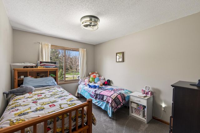 2636 226th Lane NE, Cedar, MN 55011