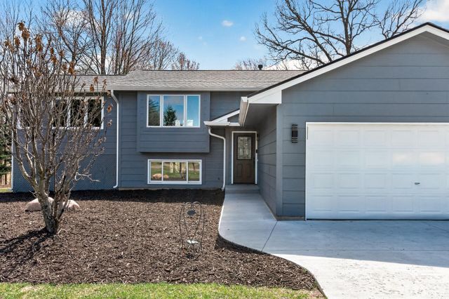 2636 226th Lane NE, Cedar, MN 55011