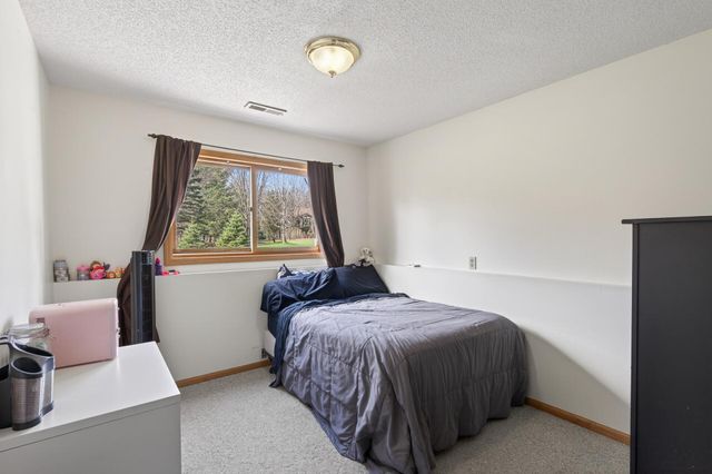 2636 226th Lane NE, Cedar, MN 55011