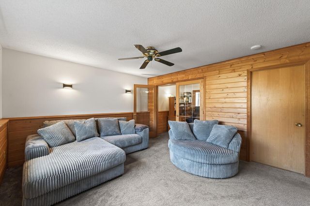 2636 226th Lane NE, Cedar, MN 55011