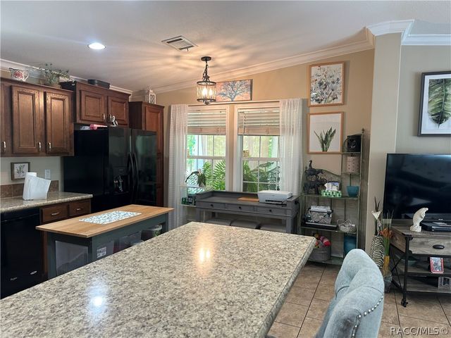 462 S Dew Plant Point, Crystal River, FL 34429