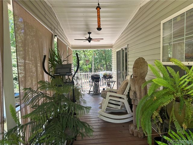462 S Dew Plant Point, Crystal River, FL 34429