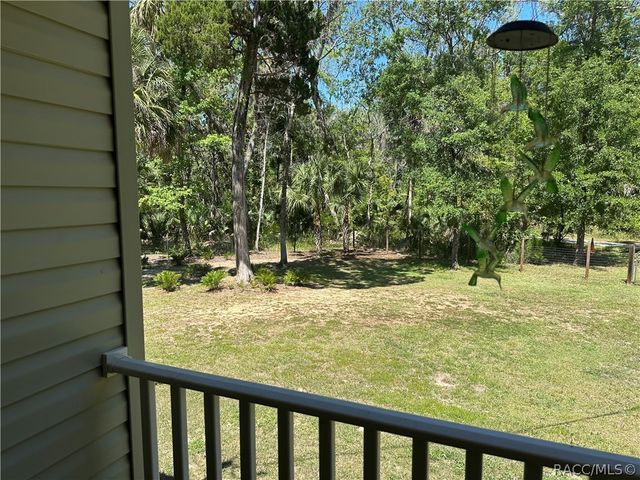 462 S Dew Plant Point, Crystal River, FL 34429