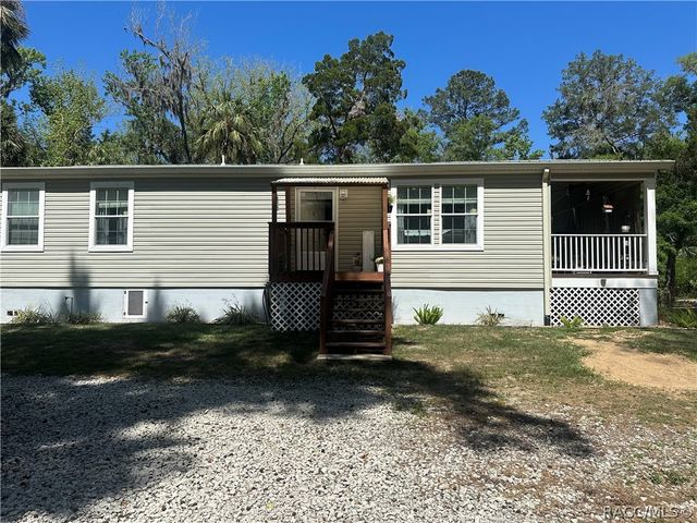 462 S Dew Plant Point, Crystal River, FL 34429