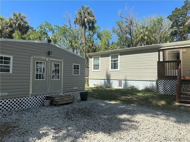 462 S Dew Plant Point, Crystal River, FL 34429