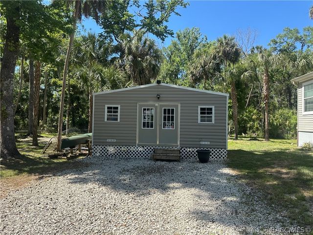 462 S Dew Plant Point, Crystal River, FL 34429