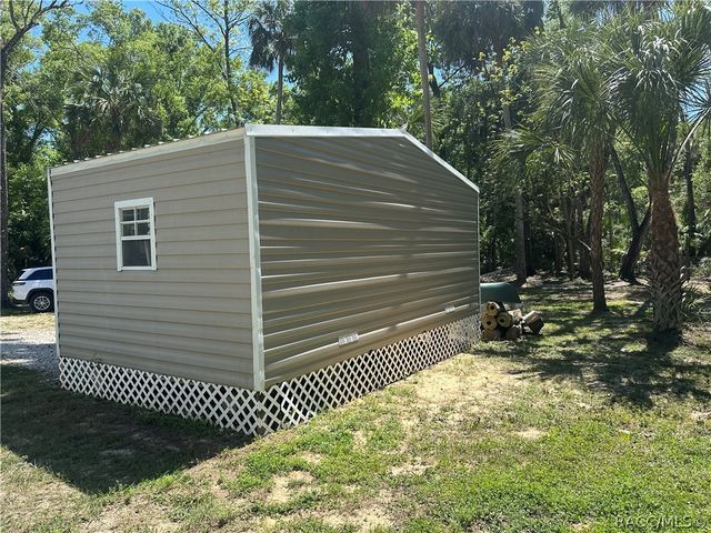 462 S Dew Plant Point, Crystal River, FL 34429