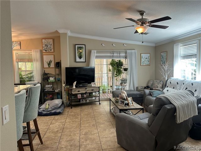 462 S Dew Plant Point, Crystal River, FL 34429