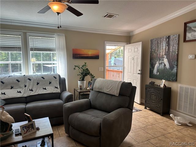 462 S Dew Plant Point, Crystal River, FL 34429