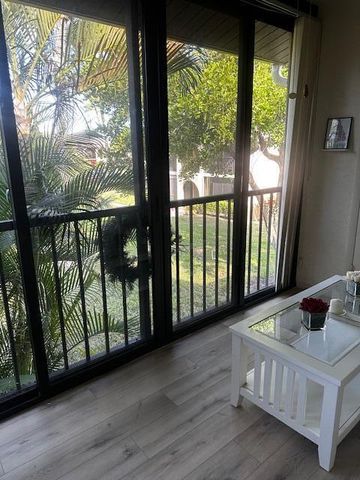 441 Pine Glen Lane C-2, Greenacres, FL 33463