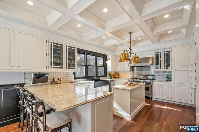 317 Prospect Street, Ridgewood, NJ 07450