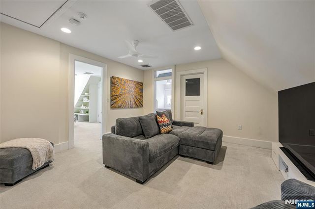 317 Prospect Street, Ridgewood, NJ 07450