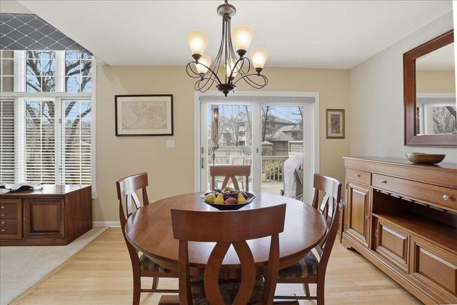 1622 Cherry Blossom Drive, Munster, IN 46321