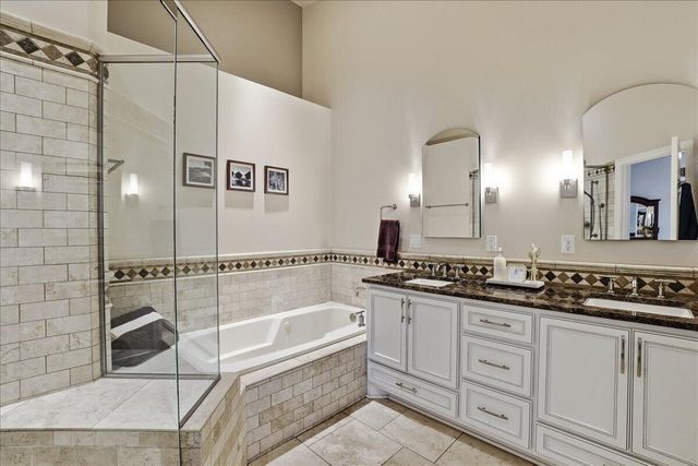 1622 Cherry Blossom Drive, Munster, IN 46321