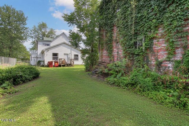 509 East Unaka Avenue, Johnson City, TN 37601