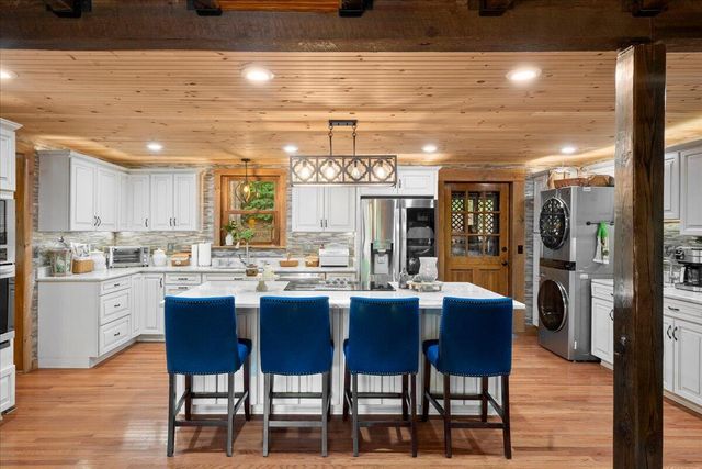 200 Old Log Lick Road, Winchester, KY 40391