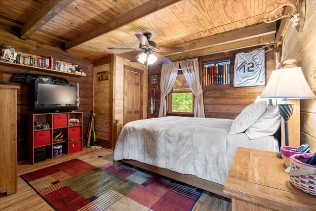 200 Old Log Lick Road, Winchester, KY 40391